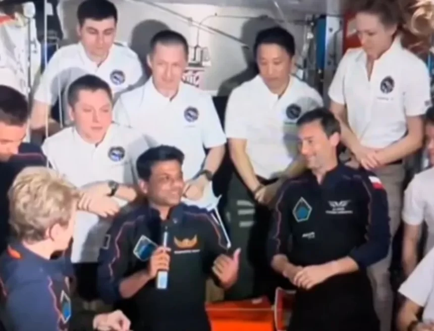 ગ્રુપ કેપ્ટન શુભાંશુ શુક્લાએ અવકાશથી પૃથ્વી પર પહેલો સંદેશ મોકલ્યો, મળ્યો છે આ ખાસ નંબર