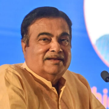 સરકાર નકામી વસ્તુ, ચાલુ ગાડીમાં પંક્ચર કરી દેશે : નીતિન ગડકરીનું સૂચક નિવેદન