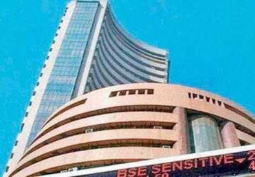 નવા-સપ્તાહમાં-સેન્સેક્સ-80666-નીચે-બંધ-થતાં-79666-જોવાય