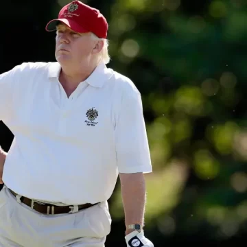 ટ્રમ્પની સુરક્ષામાં મોટી ચૂક; રાષ્ટ્રપતિના ગોલ્ફ કોર્સ ઉપર પેસેન્જર વિમાન પ્રવેશ્યું