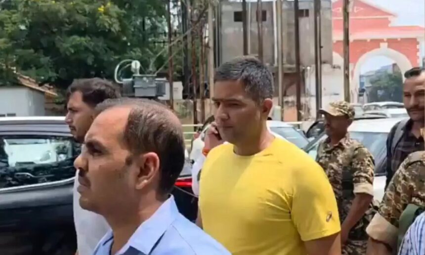 દારૂ કૌભાંડ કેસમાં EDની મોટી કાર્યવાહી; પૂર્વ સીએમ ભૂપેશ બઘેલના પુત્ર ચૈતન્યની ધરપકડ