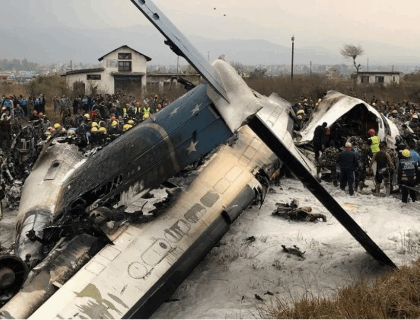 bangladesh-air-crash ઢાકામાં કોલેજ પર બાંગ્લાદેશ એરફોર્સનું એફ-7 ટ્રેનર વિમાન ક્રેશ, 19ના મોત