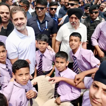 પાકિસ્તાનના ગોળીબારમાં અનાથ થયેલા 22 બાળકોની જવાબદારી લેશે રાહુલ ગાંધી, શિક્ષણનો તમામ ખર્ચ ઉઠાવશે