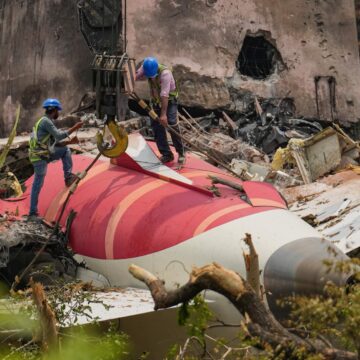 અમદાવાદ પ્લેન દુર્ઘટના: “વિમાનના બંને એન્જિનને ફ્યુઅલ મળતું બંધ થયું હતું” – AAIBનો ખુલાસો