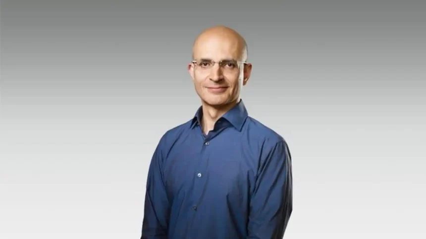 ભારતીય મૂળના સાબિહ ખાન બન્યા Apple ના નવા COO, હવે CEO બનવાની ચર્ચા જોરમાં