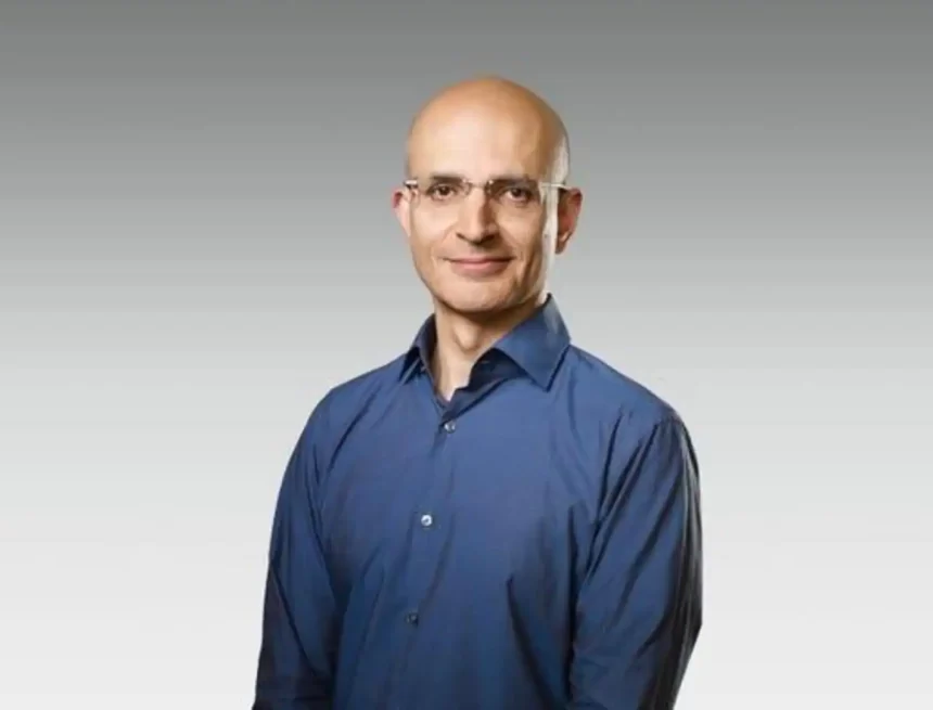 ભારતીય મૂળના સાબિહ ખાન બન્યા Apple ના નવા COO, હવે CEO બનવાની ચર્ચા જોરમાં