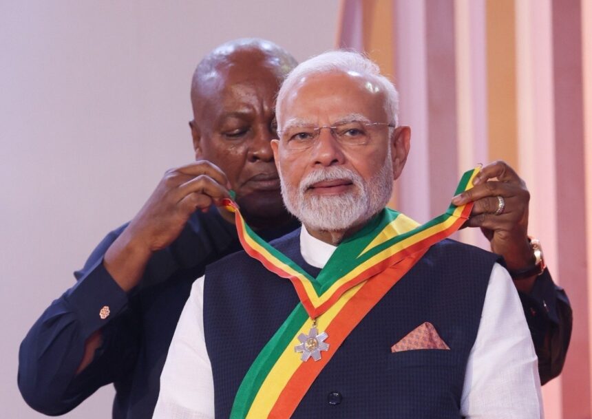 modighana પ્રધાનમંત્રી મોદીને ઘાનાએ આપ્યું ‘રાષ્ટ્રીય સન્માન’, બંને દેશો વચ્ચે 4 કરાર અંગે સમજૂતી