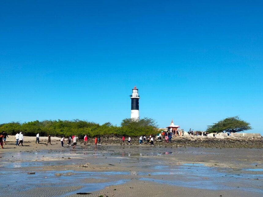 જામનગર જિલ્લામાં 11 ટાપુઓ પર પ્રવેશ પ્રતિબંધ: રાષ્ટ્રીય સલામતી માટે કડક પગલા