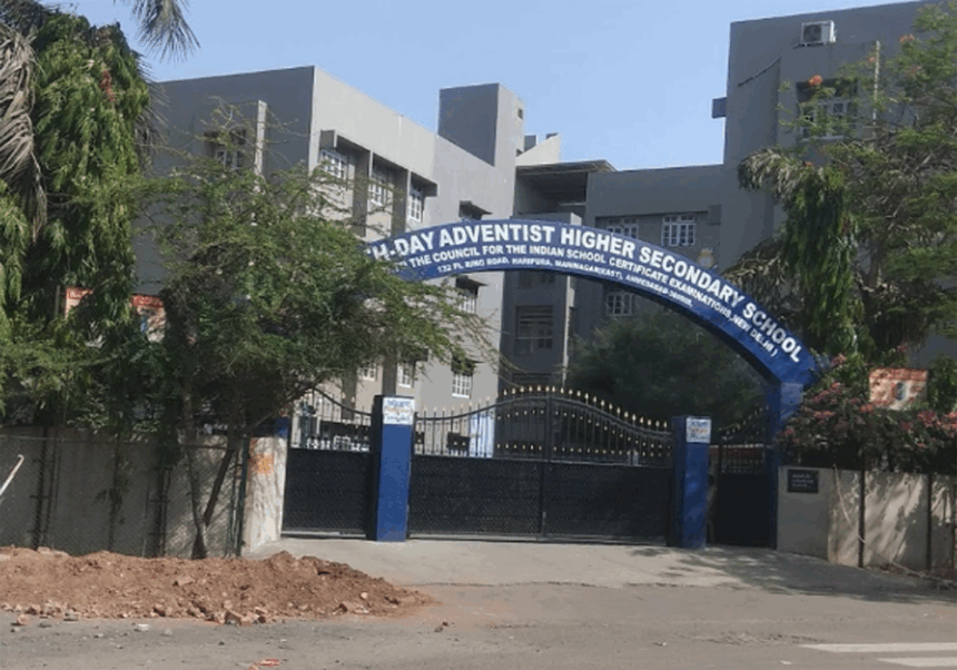 અમદાવાદમાં ધોરણ 8ના વિદ્યાર્થીએ ચપ્પા વડે કર્યો હુમલો, ધોરણ 10ના વિદ્યાર્થીનું સારવાર દરમિયાન મોત