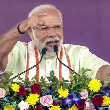 દિલ્હીમાં PM મોદીની જાહેરાત: ખોટા કાયદા થશે દૂર, નવા રિફોર્મ્સથી દેશને મળશે ડબલ લાભ