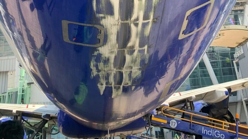 મુંબઈ એરપોર્ટ પર ઈન્ડિગો વિમાનની ટેલ રનવે સાથે અથડાઈ, મોટી દુર્ઘટના ટળી