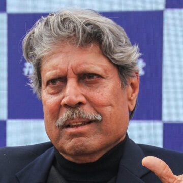 ‘પ્રાણીઓ પણ પ્રેમના હકદાર…’ રખડતા કૂતરાઓ માટે કપિલ દેવની ભાવુક અપીલ