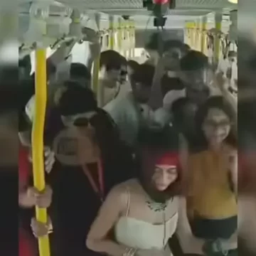 સુરત BRTS બસમાં ડીજે પાર્ટી વિવાદ: કોન્ટ્રાક્ટ મેનેજર ટર્મિનેટ, સીટીલિંક મેનેજરને નોટિસ