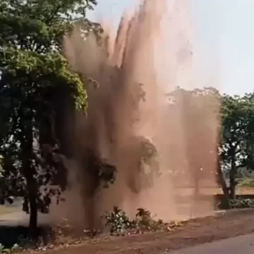 ખંડવાની વારંવાર ફાટતી પાઇપલાઇન ગિનિસ બુકમાં નોંધાશે, 450થી વધુ વખત ફાટી ચૂકી છે