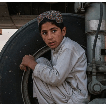 કાબુલથી દિલ્હી જતી ફ્લાઇટના વ્હીલ વેલમાં છુપાયેલ 13 વર્ષનો છોકરો, ચમત્કારીક રીતે બચી ગયો