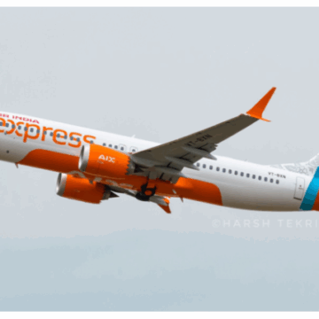 બેંગ્લુરુ-વારાણસી એર ઇન્ડિયા એક્સપ્રેસ ફ્લાઇટમાં મુસાફરે કોકપિટમાં પ્રવેશવાનો કર્યો પ્રયાસ, CISF હવાલે