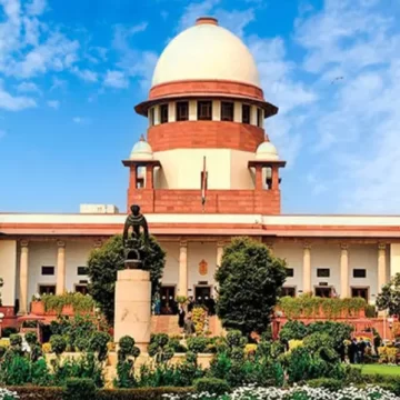 સુપ્રીમ કોર્ટએ સમયમર્યાદા 15 સપ્ટેમ્બર સુધી લંબાવી, ‘ચૂંટણી પંચ અને રાજકીય પક્ષો વચ્ચે વિશ્વાસની કમી’ પર ટિપ્પણી