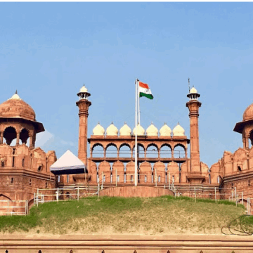 લાલ કિલ્લા પરિસરમાંથી 1 કરોડનું સોના-હીરા જડિત કળશ ચોરાયું, પોલીસે શોધ શરૂ કરી