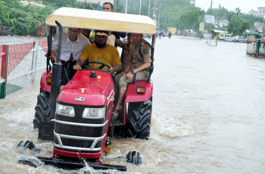 ગુજરાતમાં મેઘરાજાની તોફાની બેટિંગ: કચ્છમાં 12.48 ઇંચ, બનાસકાંઠા-પાટણમાં રેડ એલર્ટ