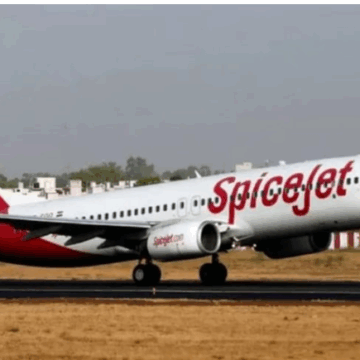 કાઠમંડુ જતી સ્પાઈસજેટ ફ્લાઇટમાં ટેલપાઈપમાં આગ, દિલ્હી એરપોર્ટ પર સલામતીના પગલાં લઈને પાછી બોલાવી