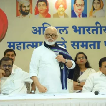 મરાઠા અનામત પર મહારાષ્ટ્ર સરકારમાં આંતરિક વિવાદ, છગન ભુજબળે કર્યો કેબિનેટ બેઠકનો બહિષ્કાર