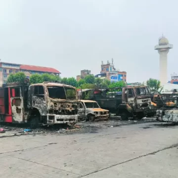 નેપાળમાં ભારતીય યાત્રાળુઓની બસ પર હુમલો અને લૂંટફાટ, 8 ઈજાગ્રસ્ત; તમામ યાત્રીઓને એરલિફ્ટ કરી દિલ્હી લાવવામાં આવ્યા