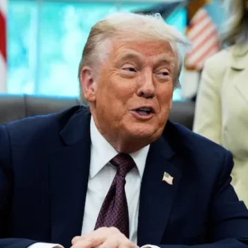 ટ્રમ્પનો સૂર બદલાયો: “હું ભારત અને મોદીની ખૂબ નજીક છું”, ભારત-પાકિસ્તાન યુદ્ધ રોકવાનો પણ કર્યો દાવો