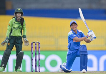 નો-હેન્ડશેક:-મહિલા-વર્લ્ડકપમાં-પણ-પાકિસ્તાનની-ફજેતી,-હરમનપ્રીતે-ફાતિમા-સાથે-ન-મિલાવ્યો-હાથ