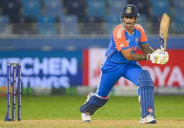 રોહિત-બાદ-હવે-સૂર્યકુમાર-યાદવને-કેપ્ટન-પદેથી-હટાવાશે!-પૂર્વ-ખેલાડીના-દાવાથી-ફેન્સ-ચોંક્યા