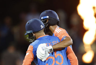 ind-vs-aus:-ભારતે-ઓસ્ટ્રેલિયાને-આપ્યો-168-રનનો-ટાર્ગેટ,-ટીમ-ઈન્ડિયાના-સ્ટાર-ખેલાડીઓનું-નિરાશાજનક-પ્રદર્શન ind-vs-aus:-ભારતે-ઓસ્ટ્રેલિયાને-આપ્યો-168-રનનો-ટાર્ગેટ,-ટીમ-ઈન્ડિયાના-સ્ટાર-ખેલાડીઓનું-નિરાશાજનક-પ્રદર્શન
