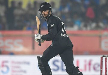 ind-vs-nz:-ભારતે-ન્યૂઝીલેન્ડને-આપ્યો-272-રનનો-ટાર્ગેટ,-કિવી-ટીમનો-સ્કોર-66/1