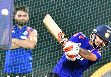 t20-world-cup-માં-સતત-10-મી-જીત-માટે-ઉતરશે-ભારતીય-ટીમ,-જાણો-કોનું-પલડું-ભારે