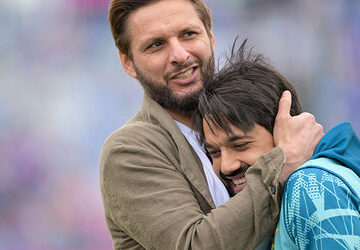 video:-અંદરોઅંદર-બાખડ્યાં-પાકિસ્તાની-ક્રિકેટર્સ,-હવે-શાહિદ-આફરીદી-શાદાબ-પર-થયો-લાલઘૂમ