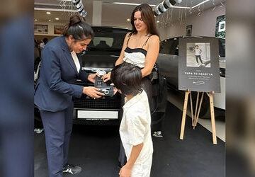 ક્રિકેટર-હાર્દિક-પંડ્યાએ-એક્સ-વાઈફ-નતાશા-સ્ટેનકોવિક-અને-દીકરાને-આપી-ચાર-કરોડની-ગિફ્ટ