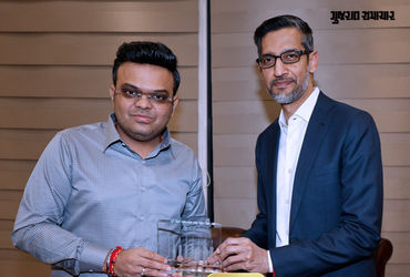 ગૂગલના-ceo-સુંદર-પિચાઇએ-અમદાવાદમાં-મેચની-મજા-માણી,-ટ્રોફી-સાથે-સ્ટેડિયમમાં-એન્ટ્રી-મારી