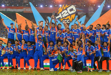 t20-વર્લ્ડ-ચેમ્પિયન-ટીમ-ઈન્ડિયા-પર-કરોડોનો-વરસાદ,-ન્યૂઝીલેન્ડને-પણ-બમ્પર-પ્રાઈઝ-મની t20-વર્લ્ડ-ચેમ્પિયન-ટીમ-ઈન્ડિયા-પર-કરોડોનો-વરસાદ,-ન્યૂઝીલેન્ડને-પણ-બમ્પર-પ્રાઈઝ-મની